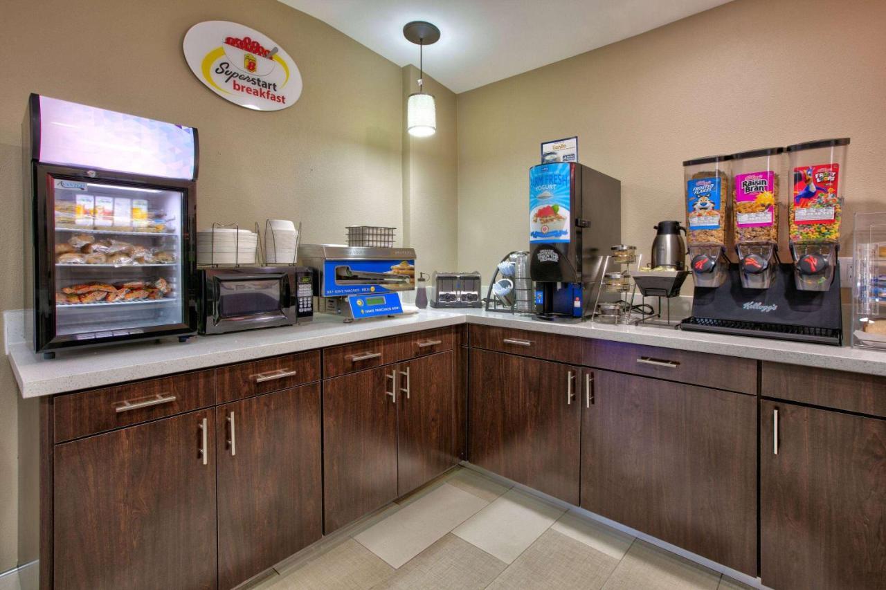 Super 8 By Wyndham Palestine Tx Hotel Exterior photo