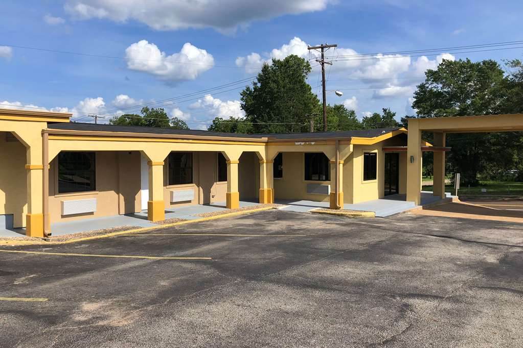 Super 8 By Wyndham Palestine Tx Hotel Exterior photo